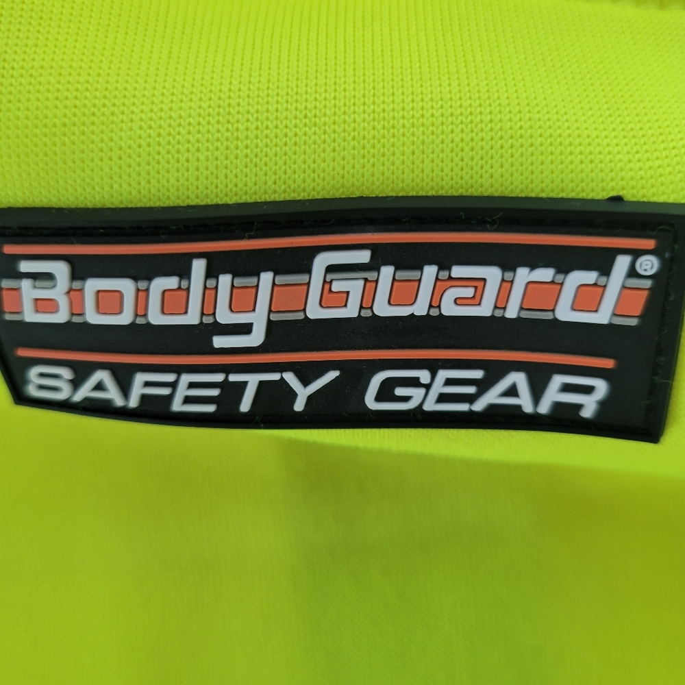 High-Visibility Yellow Performance Jacket - Picture 4 of 5